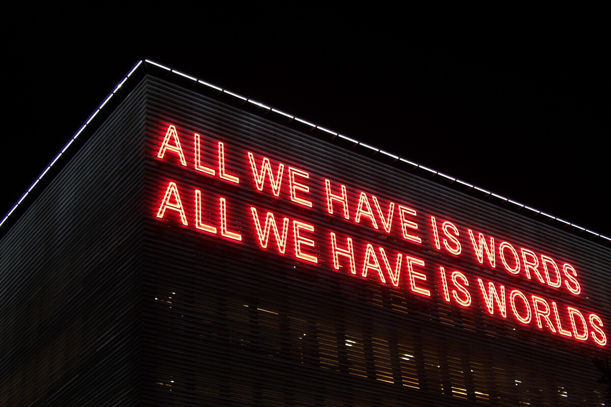 Daniela Fava racconta Kosmos a Radio Ros Brera daniela fava racconta kosmos a radio ros brera