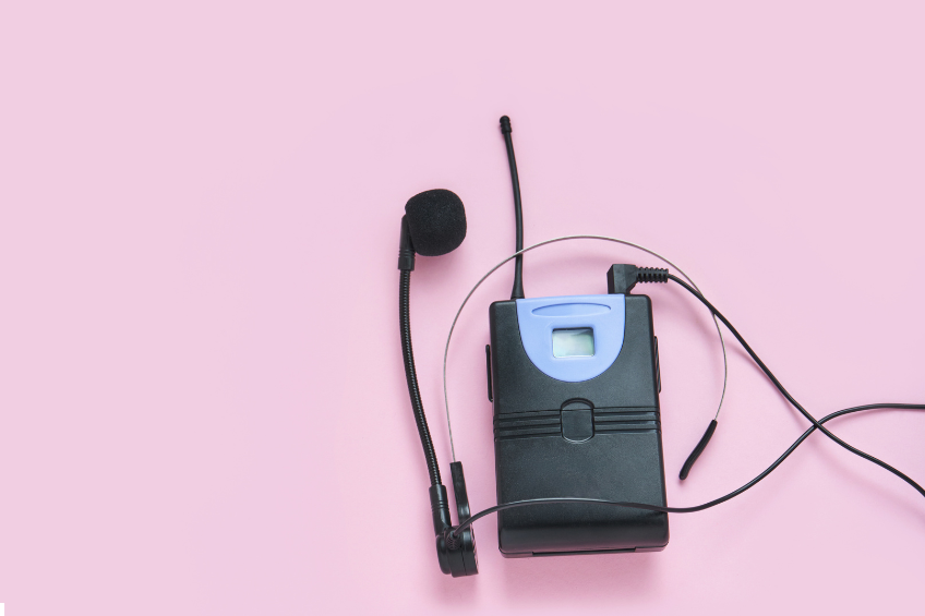 L’interpretariato è una risorsa fondamentale per la comunicazione multilingue, soprattutto in previsione di eventi, conferenze, trattative commerciali. Tuttavia, esistono diverse tipologie di interpretariato, ognuna con caratteristiche, vantaggi e svantag guida pratica agli interpretariati cosa scegliere